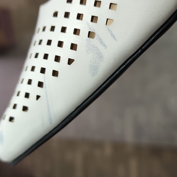 CATO Women's 8.5 Cream and Black Pumps - Picture 13 of 13